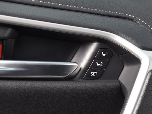 Toyota RAV4 V (XA50) с пробегом 2019 года, цена 3 239 995 рублей, 79062 км, внедорожник, Автокод Объявления