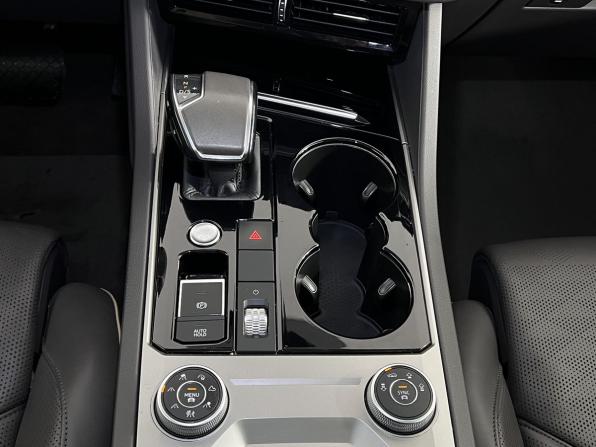 Volkswagen Touareg III с пробегом 2018 года, цена 4 500 000 рублей, 149261 км, внедорожник, Автокод Объявления