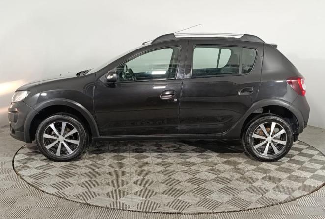 Renault Sandero II с пробегом 2015 года, цена 943 000 рублей, 172500 км, хэтчбек, Автокод Объявления