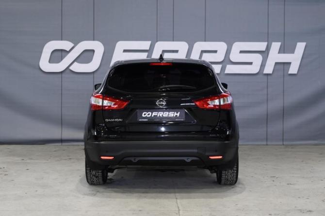 Nissan Qashqai II с пробегом 2017 года, цена 1 569 000 рублей, 174000 км, внедорожник, Автокод Объявления