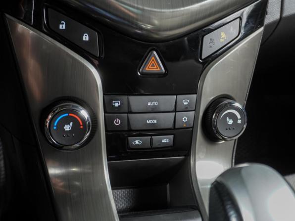 Chevrolet Cruze I Рестайлинг с пробегом 2014 года, цена 849 000 рублей, 178906 км, седан, Автокод Объявления