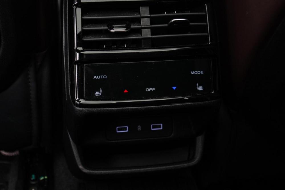 Geely Monjaro I Москва  - изображение 10