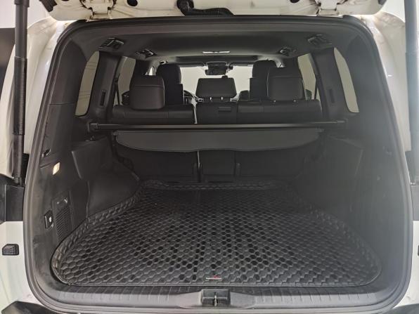 Toyota Land Cruiser 300 Series с пробегом 2022 года, цена 12 900 000 рублей, 11148 км, внедорожник, Автокод Объявления