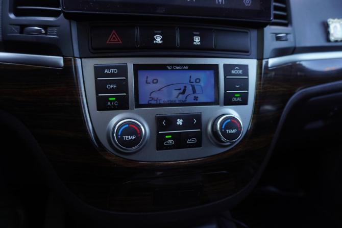 Hyundai Santa Fe II Рестайлинг с пробегом 2012 года, цена 1 245 000 рублей, 307371 км, внедорожник, Автокод Объявления