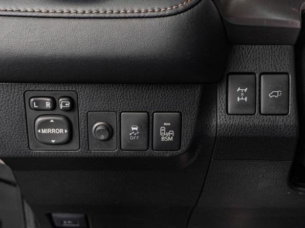Toyota RAV4 IV (XA40) с пробегом 2015 года, цена 2 459 000 рублей, 89997 км, внедорожник, Автокод Объявления