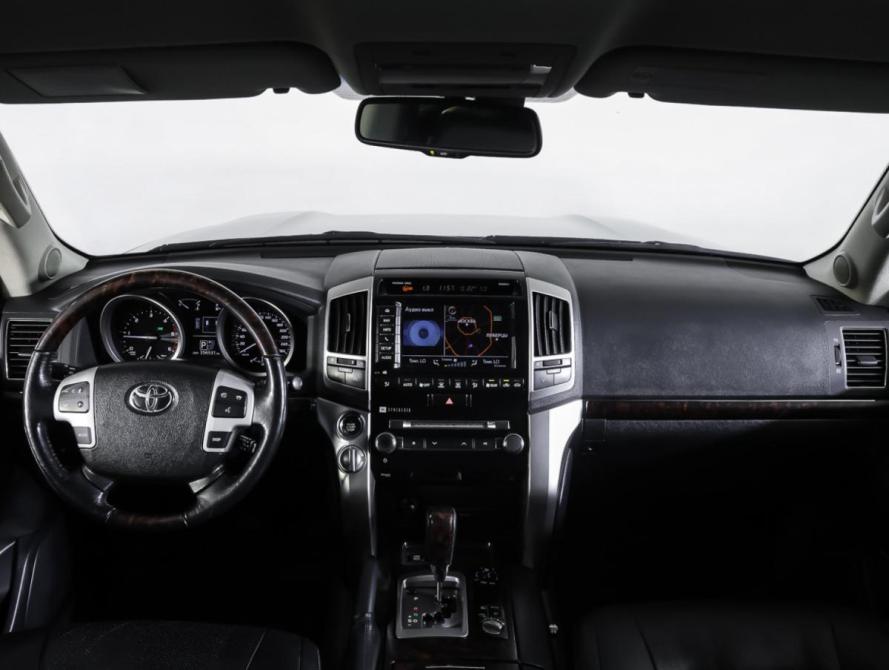 Toyota Land Cruiser 200 Series Рестайлинг 1 Москва  - изображение 19