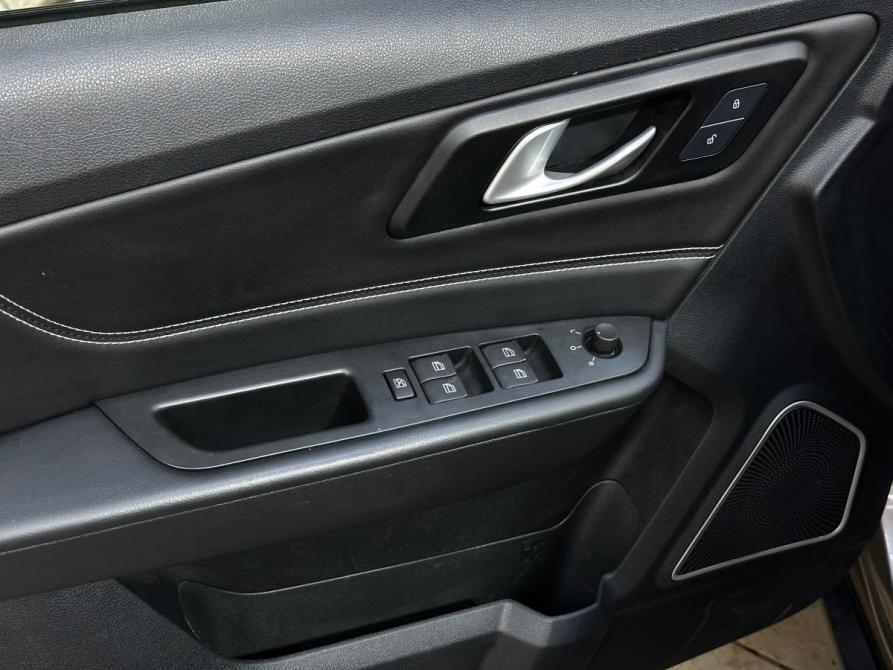 FAW Besturn X40 I Санкт-Петербург  - изображение 12