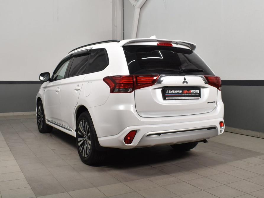 Mitsubishi Outlander III Рестайлинг 3 Кемерово  - изображение 4