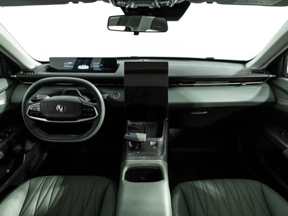 Changan Lamore с пробегом 2023 года, цена 2 179 700 рублей, 26878 км, седан, Автокод Объявления