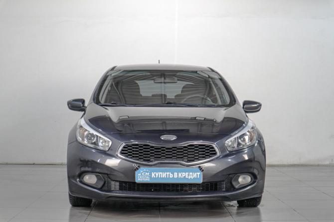 Kia Ceed II с пробегом 2013 года, цена 799 000 рублей, 215000 км, хэтчбек, Автокод Объявления