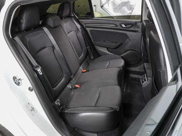 Renault Megane IV с пробегом 2018 года, цена 1 549 000 рублей, 128549 км, универсал, Автокод Объявления
