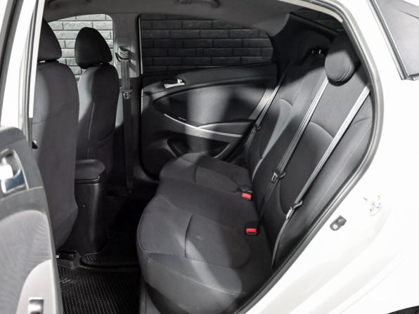 Hyundai Solaris I с пробегом 2014 года, цена 1 040 000 рублей, 196772 км, седан, Автокод Объявления