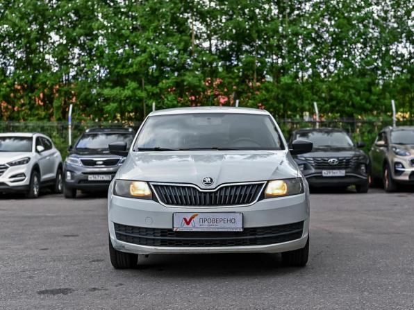 Skoda Rapid I с пробегом 2015 года, цена 550 000 рублей, 386060 км, лифтбек, Автокод Объявления