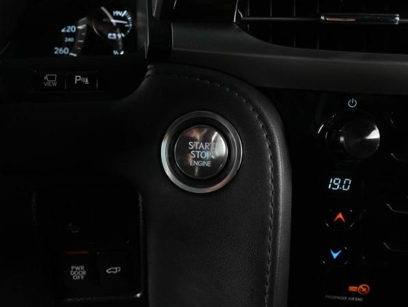 Lexus LX III Рестайлинг 2 с пробегом 2020 года, цена 6 970 000 рублей, 178792 км, внедорожник, Автокод Объявления