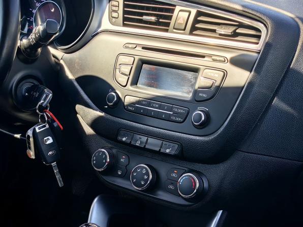 Kia Ceed II Рестайлинг с пробегом 2016 года, цена 1 259 000 рублей, 104000 км, универсал, Автокод Объявления