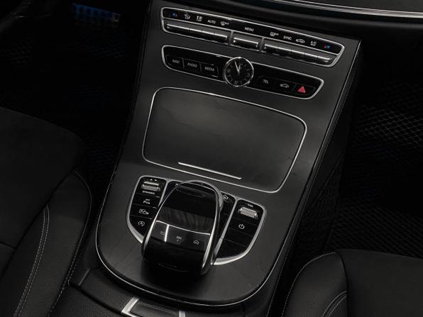 Mercedes-Benz E-Класс V (W213 S213 C238) с пробегом 2018 года, цена 3 700 000 рублей, 82000 км, седан, Автокод Объявления