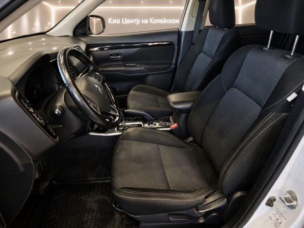 Mitsubishi Outlander III Рестайлинг 3 с пробегом 2021 года, цена 2 295 000 рублей, 136000 км, внедорожник, Автокод Объявления