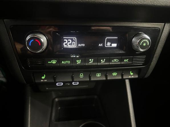 Skoda Rapid II с пробегом 2021 года, цена 1 720 000 рублей, 74104 км, лифтбек, Автокод Объявления