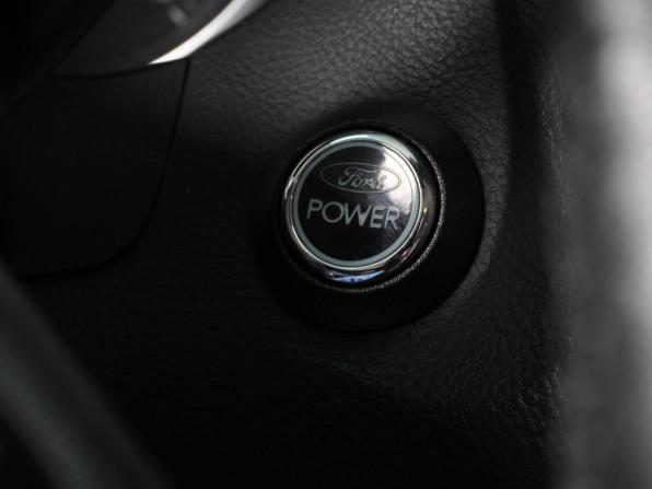 Ford Focus III с пробегом 2012 года, цена 890 000 рублей, 157163 км, седан, Автокод Объявления