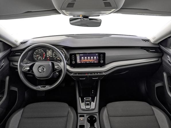 Skoda Octavia IV (A8) с пробегом 2022 года, цена 2 680 000 рублей, 34856 км, лифтбек, Автокод Объявления