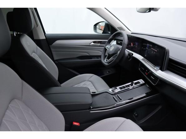 Новый Volkswagen Tavendor I 2025 года, цена 5 599 000 рублей, внедорожник, Автокод Объявления