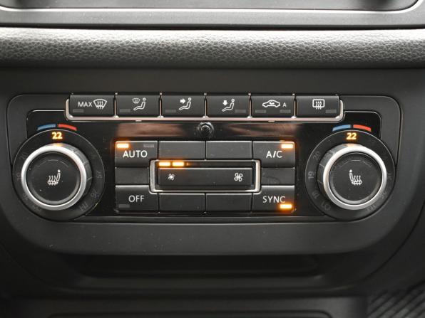 Volkswagen Tiguan I Рестайлинг с пробегом 2013 года, цена 950 000 рублей, 232000 км, внедорожник, Автокод Объявления