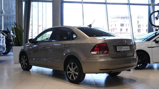 Volkswagen Polo V Рестайлинг с пробегом 2020 года, цена 1 195 000 рублей, 98444 км, седан, Автокод Объявления