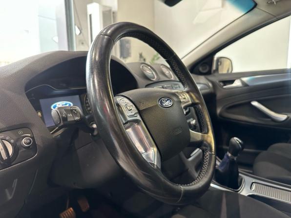 Ford Mondeo IV Рестайлинг с пробегом 2012 года, цена 750 000 рублей, 259233 км, седан, Автокод Объявления