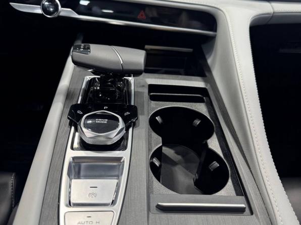 Changan CS75 Plus III с пробегом 2024 года, цена 3 099 900 рублей, 3700 км, внедорожник, Автокод Объявления