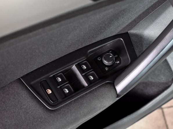 Volkswagen Tiguan II с пробегом 2020 года, цена 2 680 000 рублей, 55789 км, внедорожник, Автокод Объявления