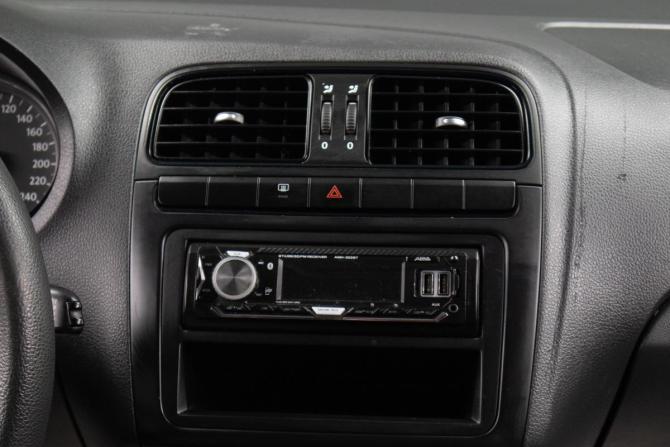 Volkswagen Polo V с пробегом 2013 года, цена 549 000 рублей, 200484 км, седан, Автокод Объявления