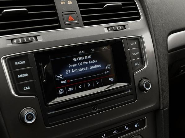 Volkswagen Golf VII с пробегом 2015 года, цена 1 140 000 рублей, 258514 км, хэтчбек, Автокод Объявления