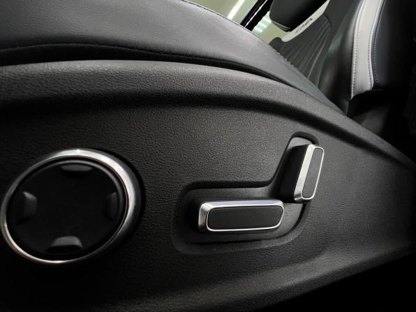 Geely Atlas II с пробегом 2024 года, цена 3 040 000 рублей, 30174 км, внедорожник, Автокод Объявления