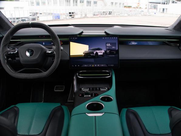 Lotus Eletre с пробегом 2023 года, цена 11 549 000 рублей, 2852 км, внедорожник, Автокод Объявления