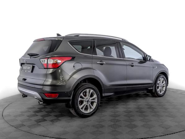 Ford Kuga II Рестайлинг с пробегом 2018 года, цена 1 670 000 рублей, 142000 км, внедорожник, Автокод Объявления