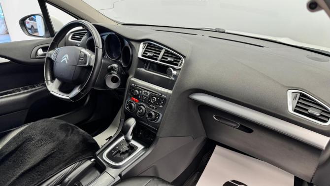 Citroen C4 II с пробегом 2015 года, цена 530 000 рублей, 150000 км, седан, Автокод Объявления