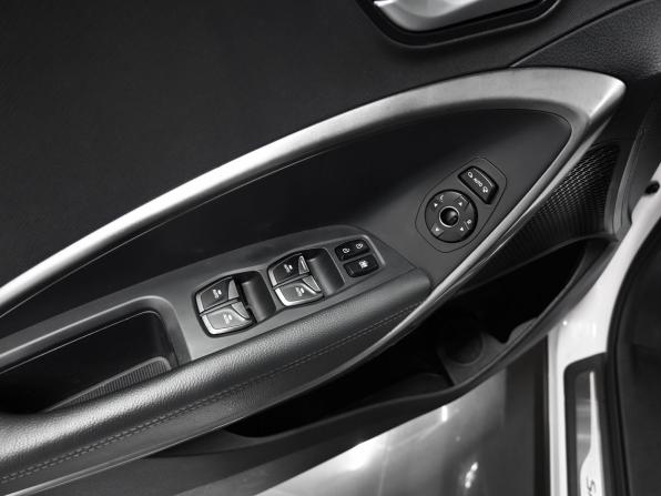 Hyundai Santa Fe III Рестайлинг с пробегом 2015 года, цена 2 295 000 рублей, 143985 км, внедорожник, Автокод Объявления