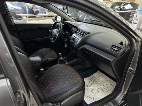 Kia Rio III Рестайлинг с пробегом 2017 года, цена 1 120 000 рублей, 84643 км, хэтчбек, Автокод Объявления