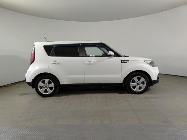 Kia Soul II Рестайлинг с пробегом 2018 года, цена 1 450 000 рублей, 127309 км, хэтчбек, Автокод Объявления