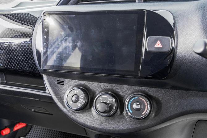 Toyota Vitz III (XP130) Рестайлинг 2 с пробегом 2019 года, цена 1 499 000 рублей, 28400 км, хэтчбек, Автокод Объявления