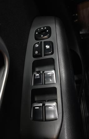 Kia Soul II Рестайлинг с пробегом 2018 года, цена 970 000 рублей, 271466 км, хэтчбек, Автокод Объявления