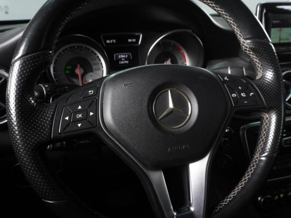 Mercedes-Benz GLA I (X156) с пробегом 2015 года, цена 2 459 000 рублей, 134793 км, внедорожник, Автокод Объявления