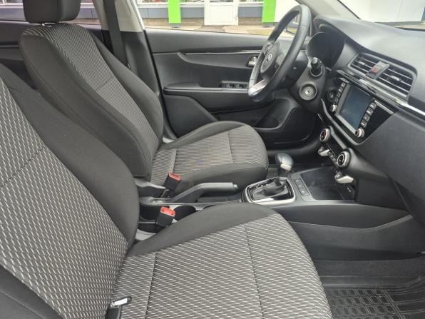 Kia Rio IV с пробегом 2018 года, цена 1 490 000 рублей, 50008 км, седан, Автокод Объявления