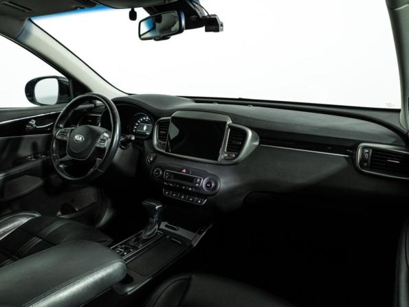 Kia Sorento III Prime Рестайлинг с пробегом 2018 года, цена 2 899 585 рублей, 118616 км, внедорожник, Автокод Объявления