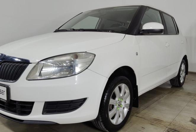 Skoda Fabia II Рестайлинг с пробегом 2014 года, цена 550 000 рублей, 196000 км, хэтчбек, Автокод Объявления