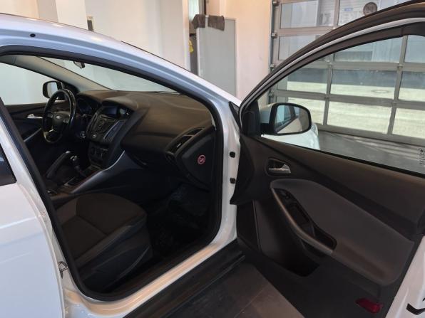 Ford Focus III с пробегом 2012 года, цена 640 000 рублей, 183121 км, универсал, Автокод Объявления
