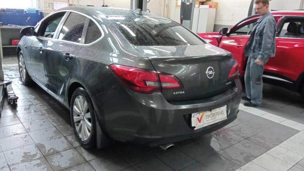 Opel Astra J Рестайлинг Санкт-Петербург  - изображение 4