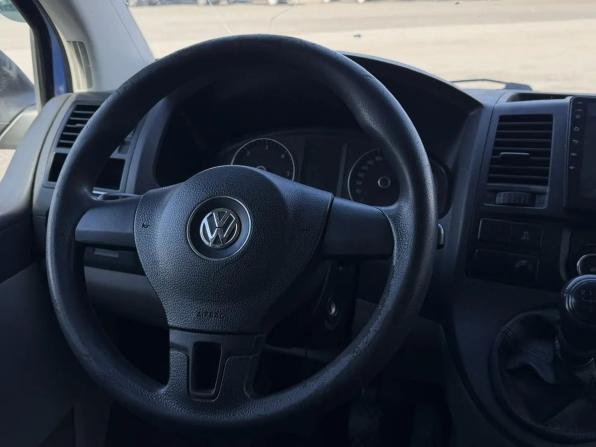 Volkswagen Transporter T5 Рестайлинг с пробегом 2012 года, цена 1 319 000 рублей, 416342 км, минивэн, Автокод Объявления