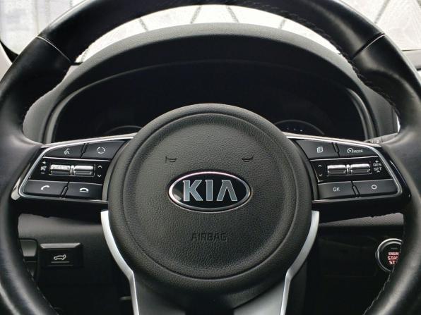 Kia Sportage IV Рестайлинг с пробегом 2021 года, цена 2 449 000 рублей, 101275 км, внедорожник, Автокод Объявления