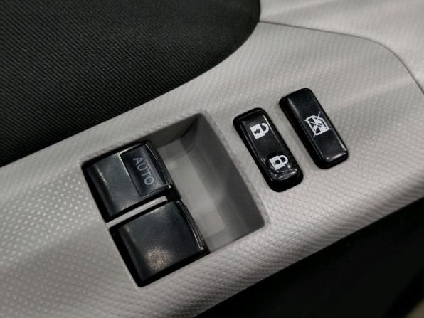 Toyota Yaris II Рестайлинг с пробегом 2010 года, цена 460 000 рублей, 279556 км, хэтчбек, Автокод Объявления